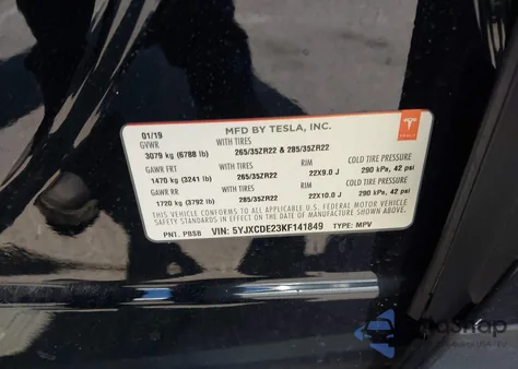 2019 Tesla Model X 100D/75D/Long Range/Standard Range z USA, uszkodzony, nr VIN 5YJXCDE23KF141849